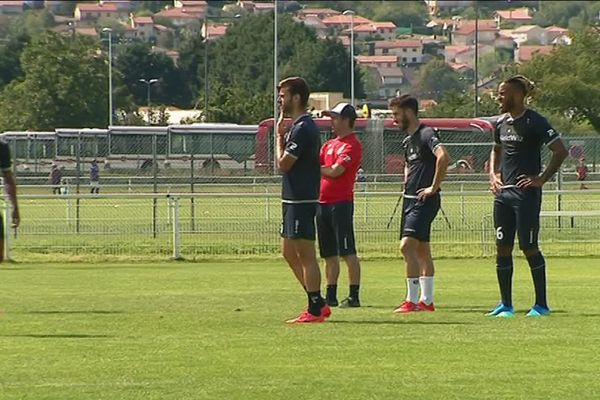 Entrainement sous le soleil au Clermont Foot Auvergne