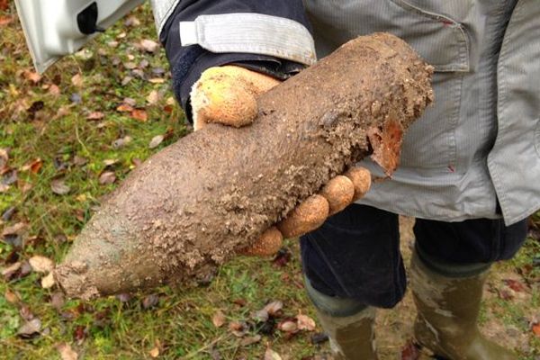 Un obus découvert par un démineur de la Sécurité Civile de Champagne-Ardenne