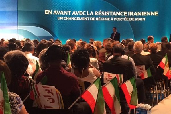 Des milliers d'Iraniens étaient ce samedi à Villepinte pour le grand rassemblement annuel de l'OMPI.