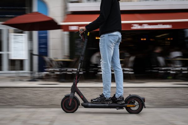 Le conducteur de la trottinette est âgé de 17 ans selon nos informations (photo d'illustration)