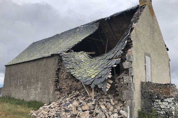 Ce buron, situé à Molèdes dans le Cantal, sera rénové grâce au soutien de la Fondation Patrimoine. 