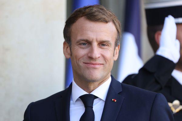 L'élection du président de la République se déroulera le dimanche 10 avril 2022 pour le premier tour et le dimanche 24 avril 2022 pour le second tour.