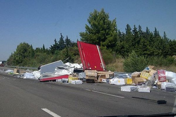 Sur l'A7 un camion a perdu sa remorque- Lundi 5 Août 2013