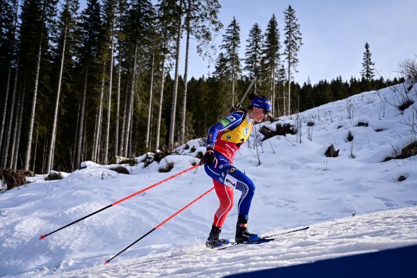 La Savoyarde Julia Simon est arrivée troisième de la poursuite de Pokljuka (Slovénie), ce samedi 7 janvier.