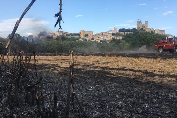 Les sapeurs pompiers de l'Hérault interviennent à Béziers pour un incendie.