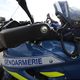 Un motard de la gendarmerie du Calvados a été grièvement blessé dans un accident avec un poids lourd à hauteur de Bayeux sur le route nationale 13.