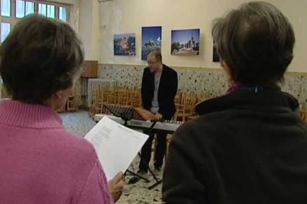 Choeur en répétition en vue de son et lumière consacré à Sainte-Bernadette à Nevers en juillet prochain