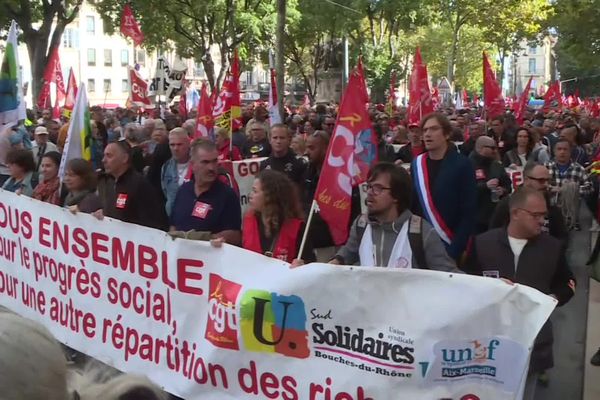 À Marseille, plus de 4.000 personnes, selon la préfecture ont défendu leur pouvoir d'achat.