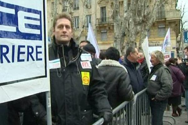 A Marseille, les policiers se sont rassemblés devant la préfecture à plusieurs reprises.