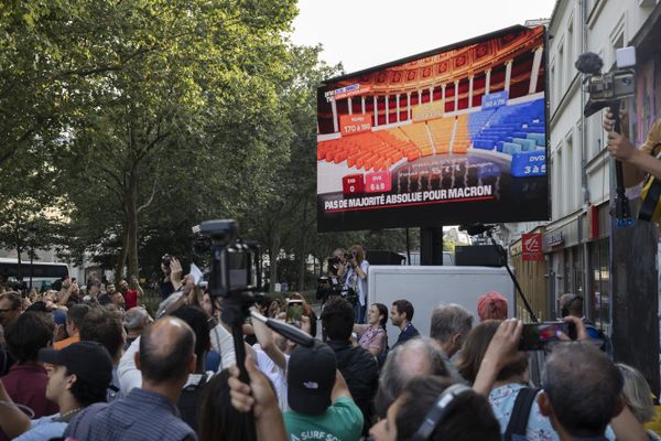 Le parti du président de la République, Ensemble ! arrive en tête avec 47 députés soit 45,83% des suffrages exprimés.