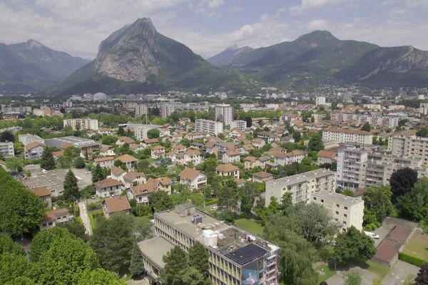 Pour la métropole de Grenoble, la mise à contribution serait de 6 millions d’euros selon l'association Intercommunalités de France.