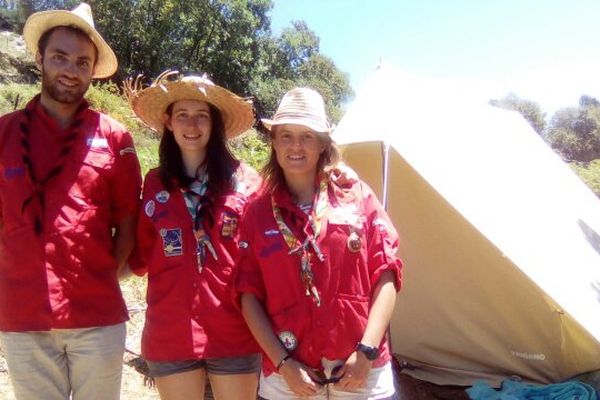 Un groupe de scouts bordelais a investi le village rural de Pianellu, 70 habitants, le temps d'un camp d'été.