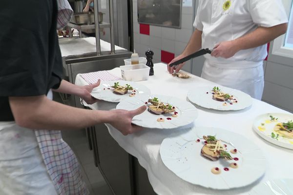 La difficulté de recrutement dans la restauration est consécutif aux différents épisodes de la crise sanitaire.