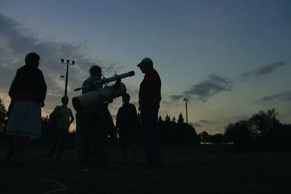 L'absence d'éclairage électrique facilite l'observation des étoiles