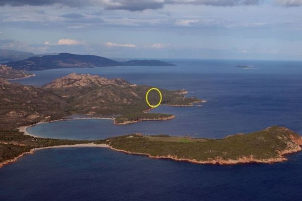 Situation des deux villas construites illégalement sur le golfe de la Rondinara (Corse du Sud)