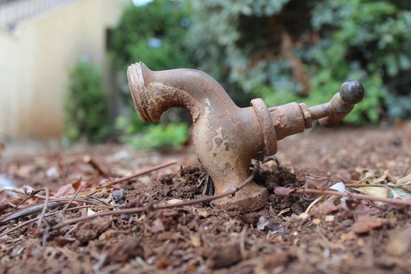 L'eau souterraine est celle qui vient à manquer pour les captages d'eau potable