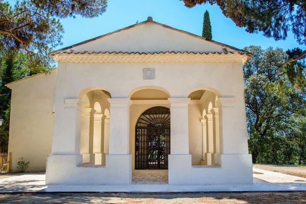 Construit au XIVe siècle, la Chapelle Saint Cassien est un emblème de l’identité locale, est classé au titre de la protection des sites depuis 1936.