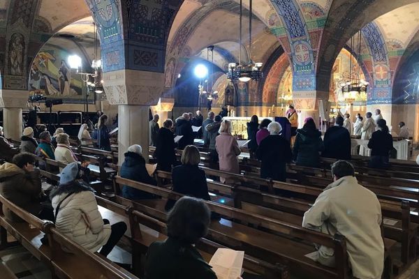 Dans Les Coulisses Du Jour Du Seigneur A La Basilique De Lisieux