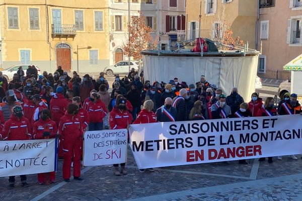 Manifestation des saisonniers, ce lunidi 30 novembre à Barcelonnette