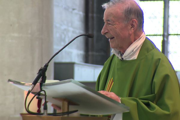 Le prêtre Edouard Cothenet fêtera ses 100 ans le 25 juillet prochain.