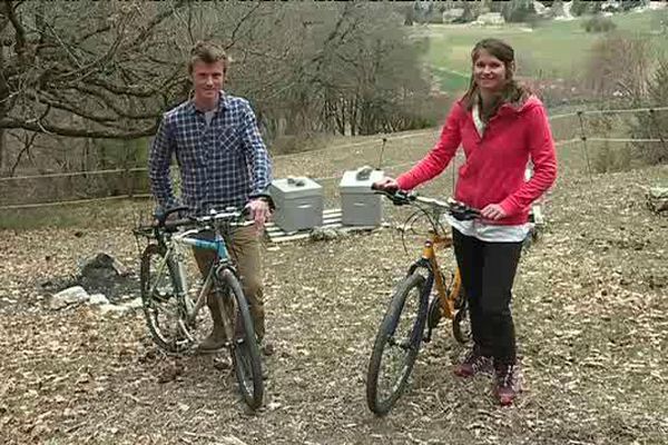 Tom Christen et Olivia Kemp presque prêts pour le départ.