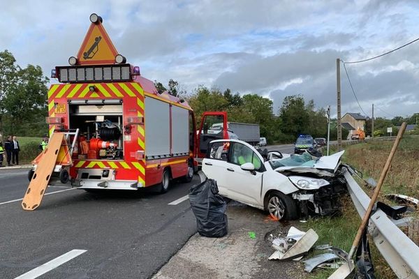 L'accident s'est déroulé à un carrefour réputé dangereux sur la RN88 sur la commune de Montrozier dans l'Aveyron