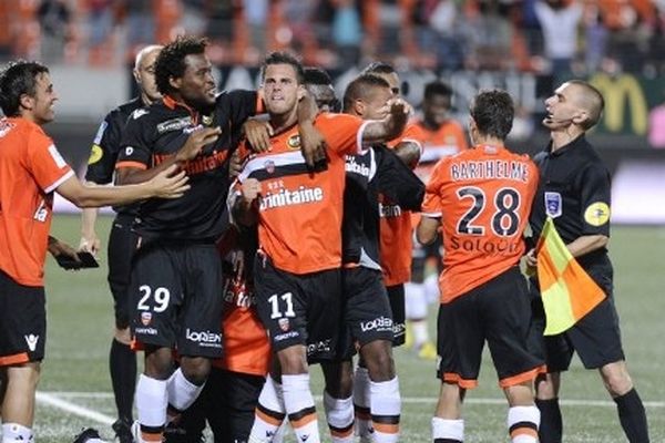 L'équipe de Lorient autour de Jérémie Aliadière