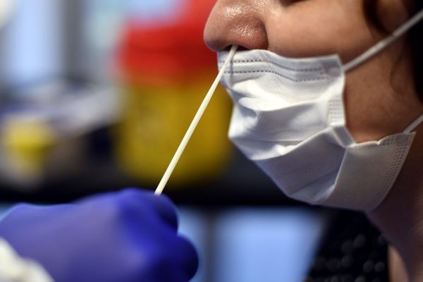 Chaque passager atterrissant à Lyon se verra proposer de réaliser un test de dépistage Covid PCR