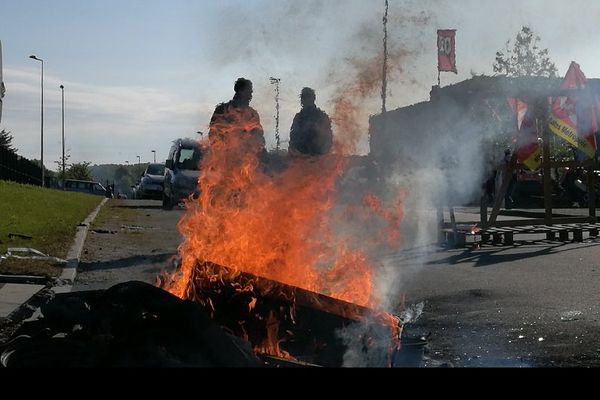 Les agents nantais bloquent toujours les trois sites de collecte et l'usine d'incinération ce mardi 18 avril