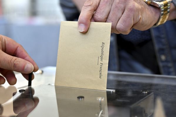 A l'approche des élections, certaines familles se déchirent sur fond de désaccord politique.