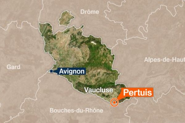 Le corps carbonisé d'un homme a été découvert dans une voiture incendiée dans un endroit isolé sur la commune de Pertuis, dans le Vaucluse.