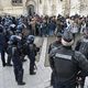 La centaine de manifestants s'était donnée rendez-vous place Saint-Anne en début de soirée, ce 4 avril 2024. Des forces de l'ordre en nombre étaient également là pour les cadrer.