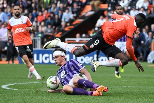 Lorient s'incline à domicile face à Toulouse 2/1