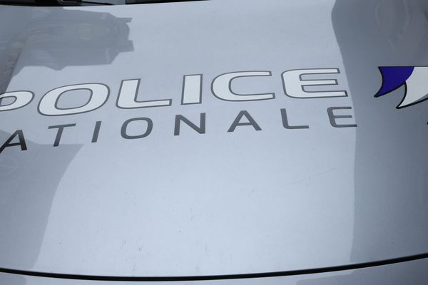 Une voiture de la Police nationale