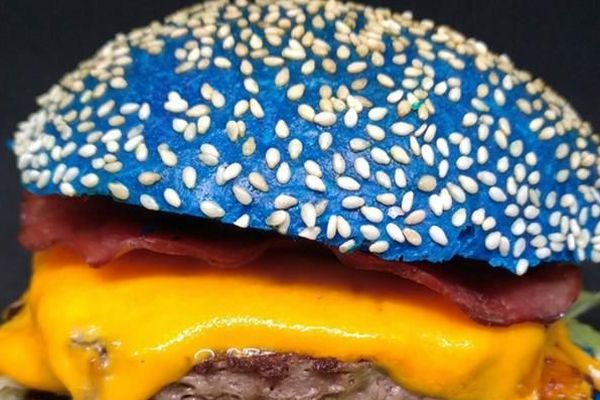 Un bar à Nîmes propose un burger aux couleurs du MHSC juste avant le derby - 29 janvier 2019