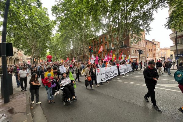 15.000 à 50.000 personnes ont manfesté contre l'extrême droite ce samedi 15 juin à Toulouse.