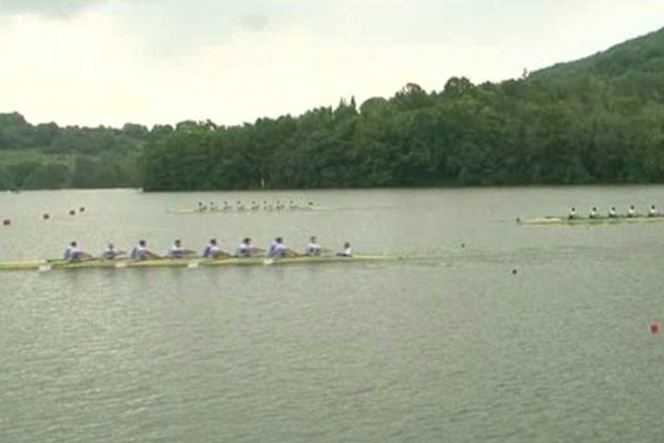 La coupe de France d'aviron sur le lac du Causse, en Corrèze