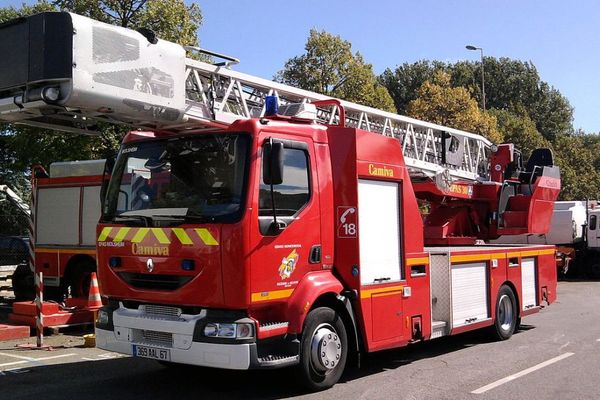 C'est au moyen d'un camion comme celui-ci que les pompiers de Haute-Savoie ont secouru les victimes de l'incendie.