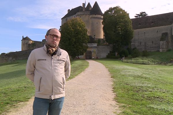 Jean-Julien Delautre, propriétaire du château de Fénelon, vent debout contre ce projet de pylône