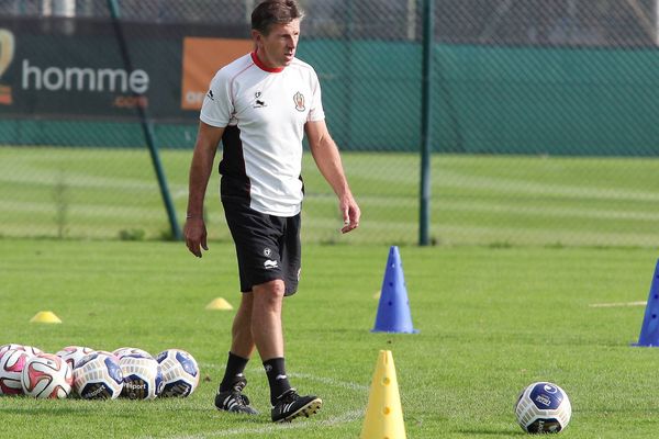 Claude Puel à l'entraînement - Archives. 