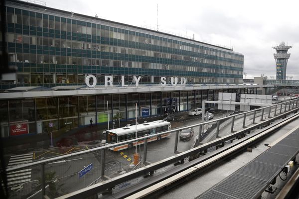 (Photo d'illustration) La jeune fille a été retenue cinq jours, dans la zone d'attente de l'aéroport d'Orly.