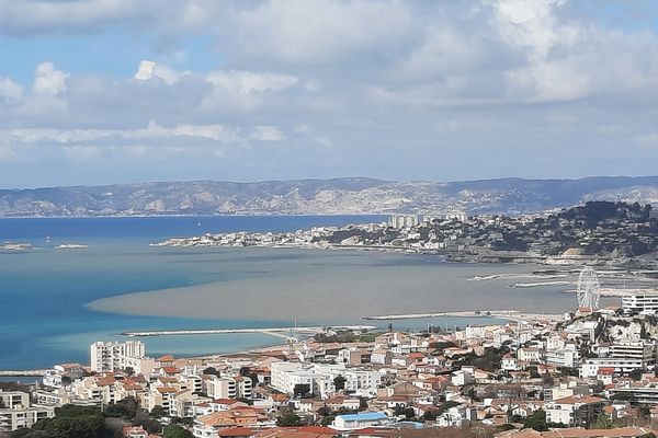 Photo des plages du Prado à Marseille prise par l'association Clean My Calanques ce lundi 11 mars 2023, deux jours après un épisode de fortes pluies.