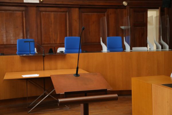 Tribunal de Vesoul, salle des assises.