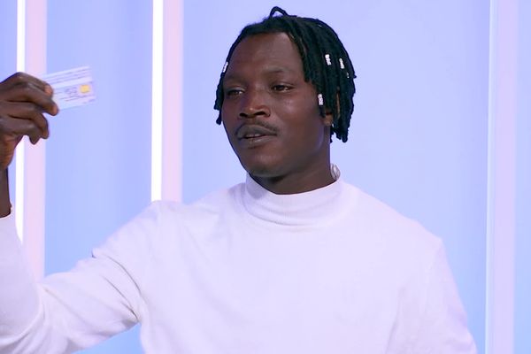 Abou Sangare, invité sur le plateau de ICI 19/20 Picardie, mercredi 8 janvier, annonce avoir été régularisé le matin même par la préfecture de la Somme.