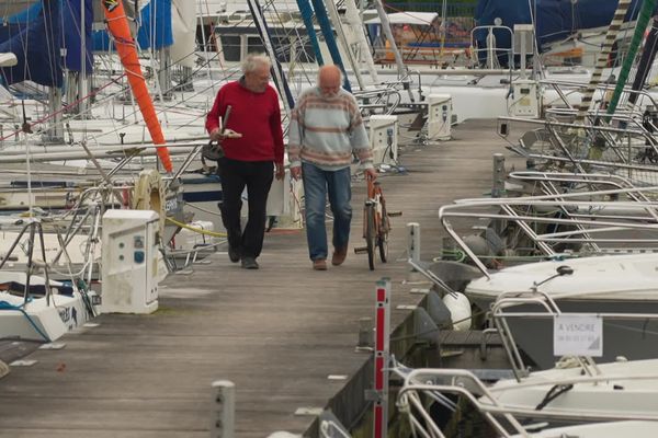 Le dragage du port de Caen commence le 4 novembre, d'ici là, les bateaux doivent libérer l'espace pour permettre le nettoyage des bassins et du chenal.