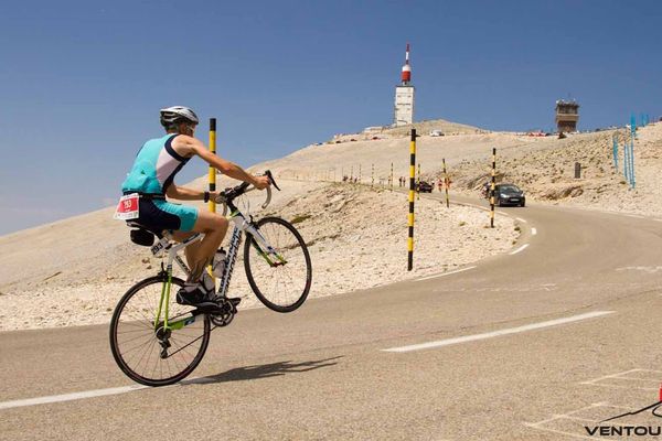 Ils s'étaient entraînés pour courir, pédaler, nager... il leur reste la fête des mères ?