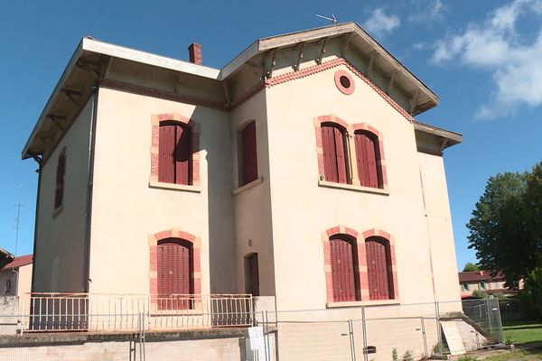 Cette maison est appelée à accueillir le pôle jeunesse et le centre du patrimoine. Une contribution du Loto du patrimoine permettrait d'alléger les plus de 3 millions de travaux 