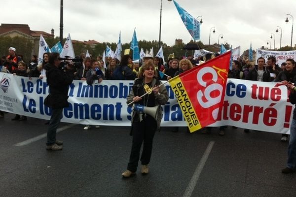 Le salariés inquiets du Crédit Immobilier de France ont manifesté