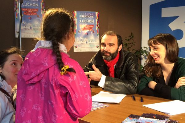 Claire Feinstein et Gilles Perez lors d'une séance de dédicace. 