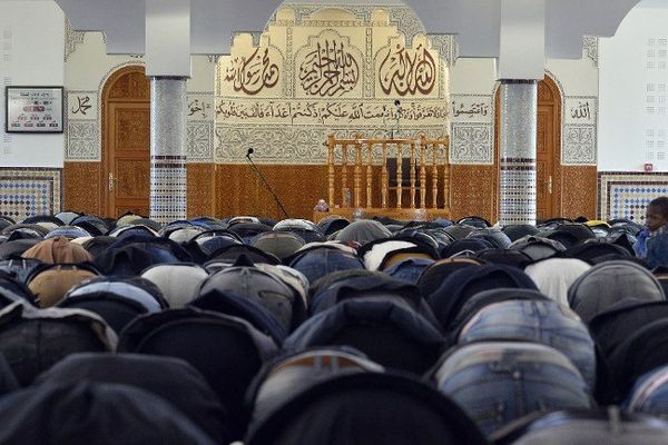 Prière dans une mosquée